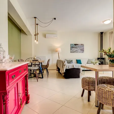 Chryssi Myhome